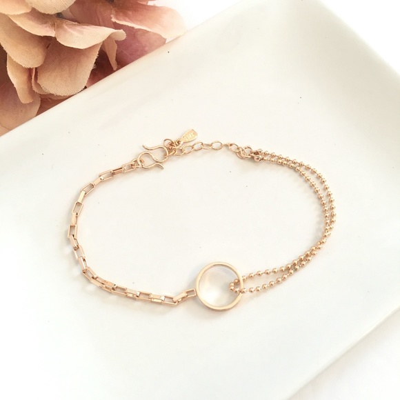S925 Minimalist Gold Circle Bracelet - Picture 6 of 9